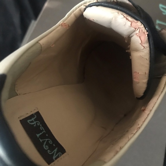 N.Y.L.A Block Heels - Picture 7 of 15